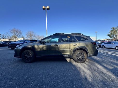 Certified 2023 Subaru Outback Onyx Edition image 3