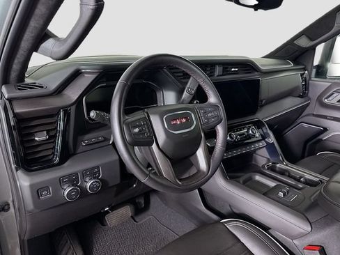 Used 2024 GMC Sierra 2500 AT4X AWD/4WD image 9