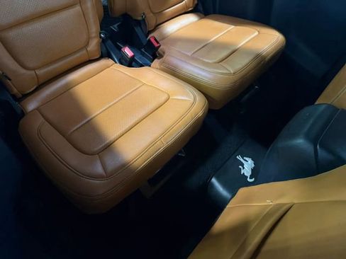 Used 2022 Ford Bronco Wildtrak AWD/4WD image 32