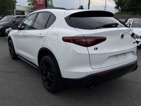Used 2019 Alfa Romeo Stelvio Sport w/ Quick Order Package 22J Sport AWD/4WD image 13