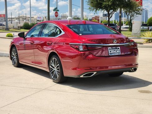 Certified 2025 Lexus ES 350 w/ Premium Package FWD image 5