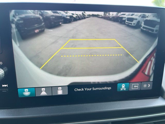 Used 2025 Honda Pilot EX-L image 11