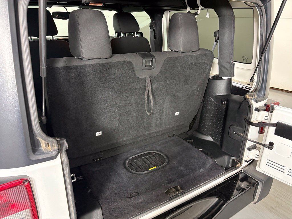 Used 2017 Jeep Wrangler Sport AWD/4WD image 37