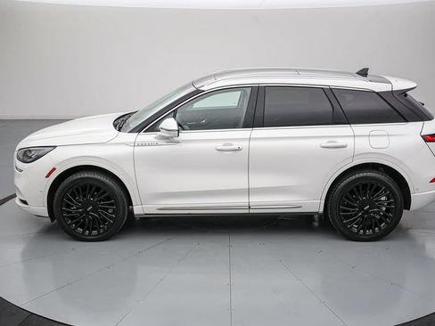 Used 2022 Lincoln Corsair Reserve w/ Equipment Group 201A AWD/4WD image 7