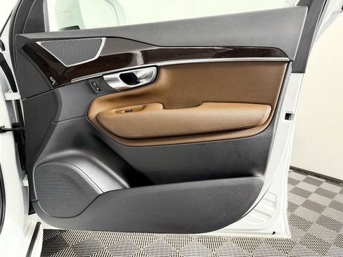 Used 2019 Volvo XC90 T6 Momentum w/ Advanced Package image 45