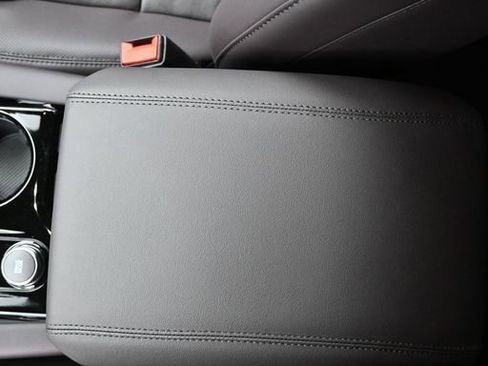 New 2026 Ford Explorer Platinum image 35