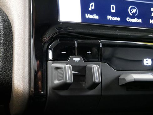 Certified 2024 RAM 2500 Laramie image 40