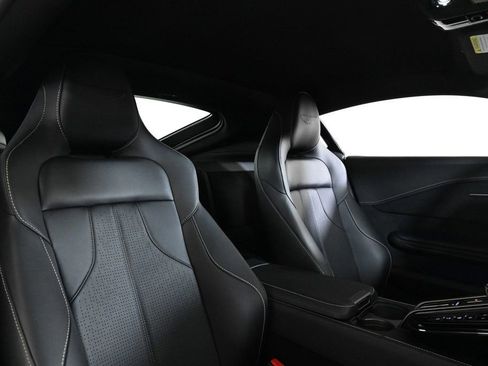 Used 2026 Aston Martin V8 Vantage Coupe image 10
