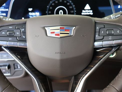 Used 2023 Cadillac Escalade Premium Luxury w/ Performance Package AWD/4WD image 22