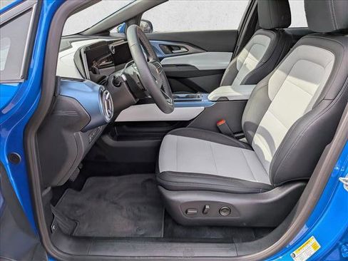 New 2026 Chevrolet Equinox EV LT image 15