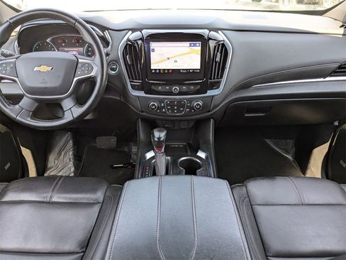 Used 2022 Chevrolet Traverse RS image 22