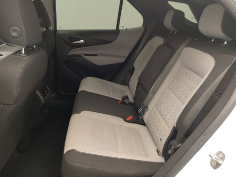 Used 2022 Chevrolet Equinox LS w/ LS Convenience Package AWD/4WD image 18