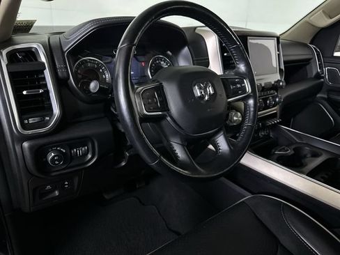 Used 2019 RAM 1500 Laramie AWD/4WD image 10