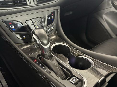 Used 2019 Buick Envision Essence FWD image 20