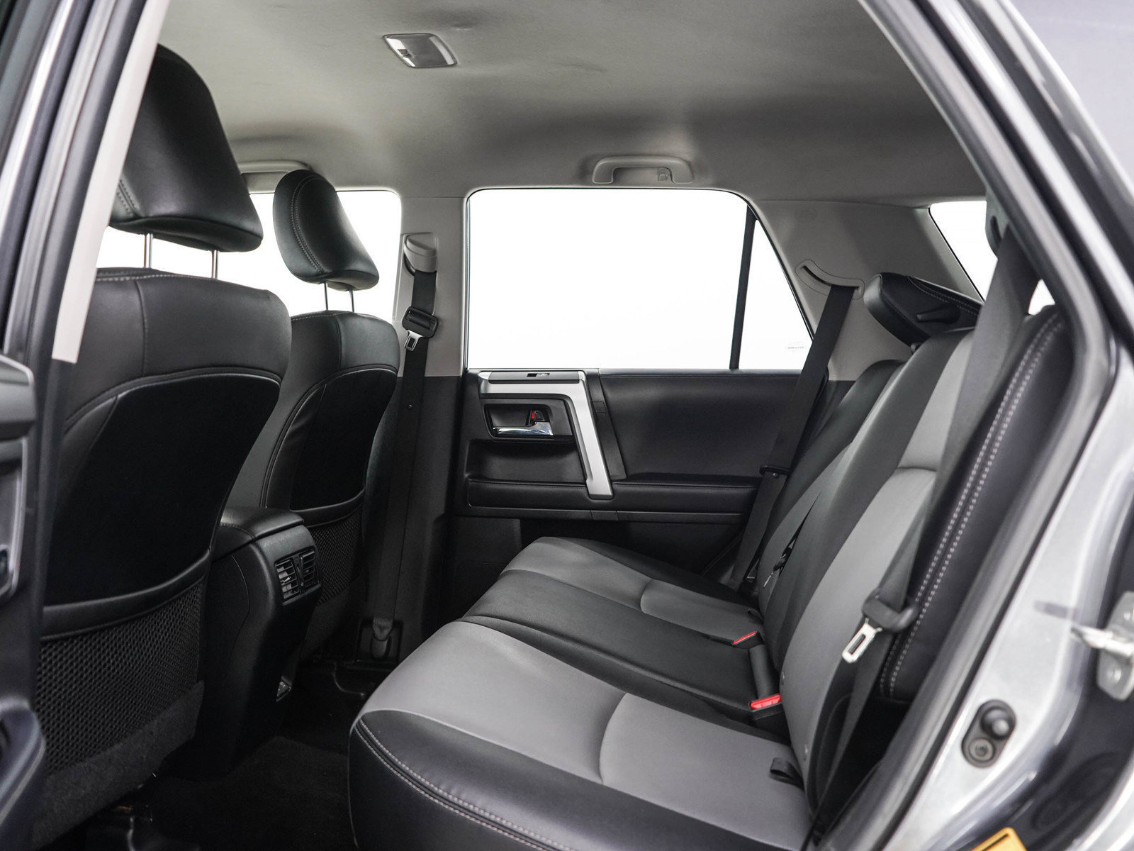 Used 2022 Toyota 4Runner SR5 Premium AWD/4WD image 14