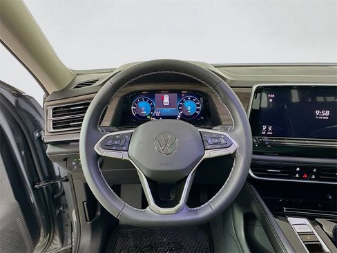 New 2026 Volkswagen Atlas SEL image 18