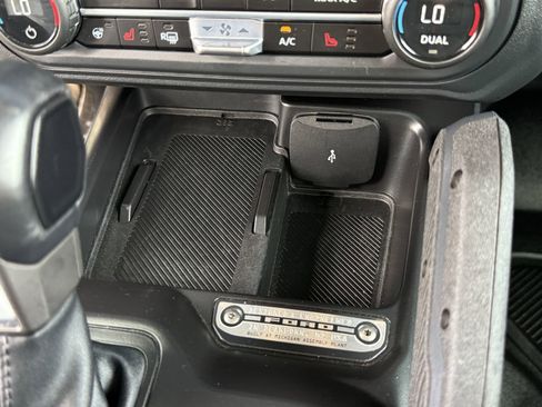 Certified 2025 Ford Bronco Badlands AWD/4WD image 24