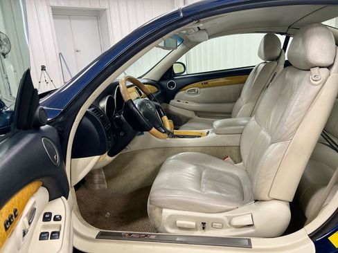 Used 2002 Lexus SC 430 Convertible image 18