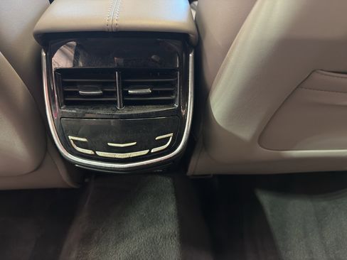 Used 2014 Cadillac XTS Vsport Premium AWD/4WD image 27