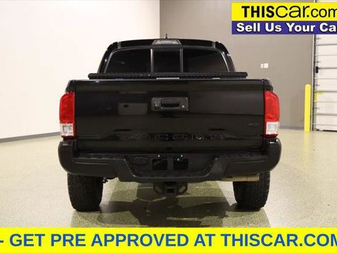 Used 2017 Toyota Tacoma SR5 w/ Tow Package image 6