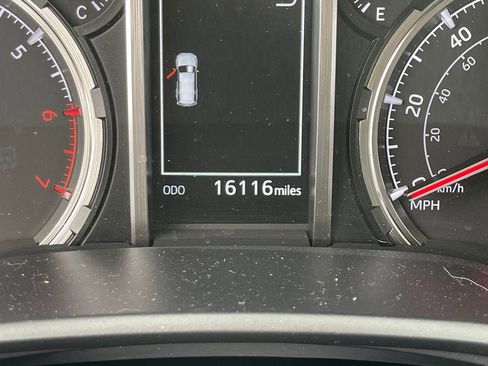 Used 2024 Toyota 4Runner TRD Off-Road Premium w/ Moonroof Package image 8