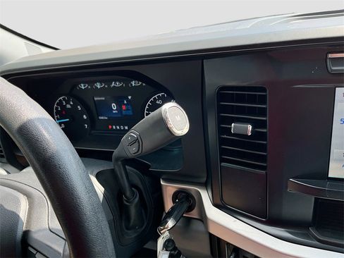 Used 2023 Ford F250 XL w/ XL Chrome Package image 16