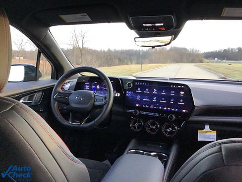 Used 2024 Chevrolet Blazer EV RS image 19