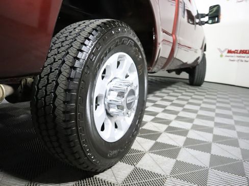 Used 2015 Ford F250 XLT w/ XLT Value Package image 9