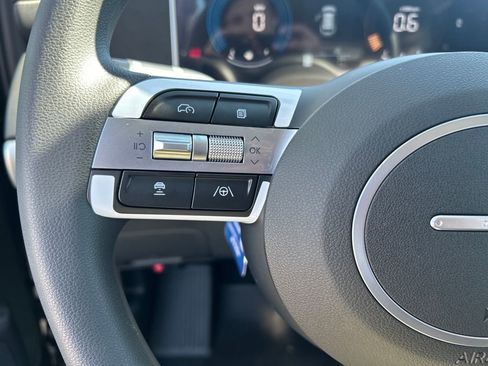 New 2026 Hyundai Tucson SE image 17