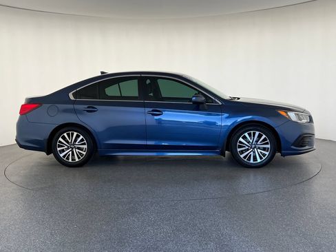 Used 2019 Subaru Legacy 2.5i Premium w/ Popular Package #2A AWD/4WD image 2