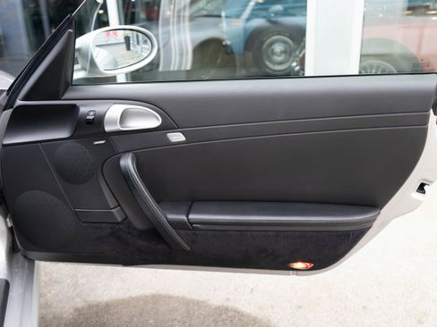 Used 2005 Porsche 911 Carrera image 24