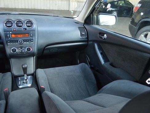 Used 2010 Nissan Altima 2.5 S FWD image 41
