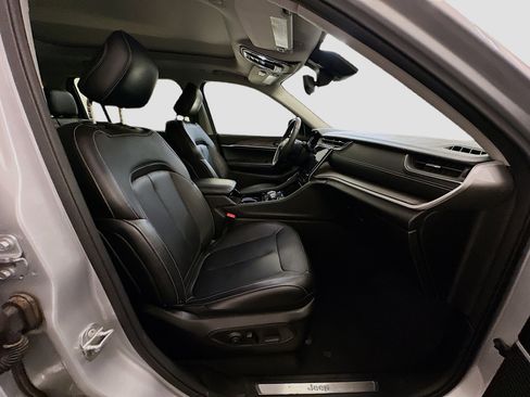 Used 2022 Jeep Grand Cherokee L Limited image 35