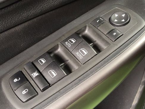 Used 2021 Jeep Cherokee Latitude image 27