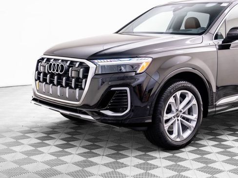 Used 2025 Audi Q7 3.0T Prestige w/ Prestige Package image 34