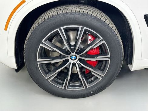 New 2026 BMW X5 xDrive40i w/ M Sport Package image 31