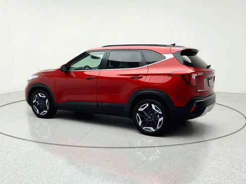 Certified 2024 Kia Seltos SX AWD/4WD image 3