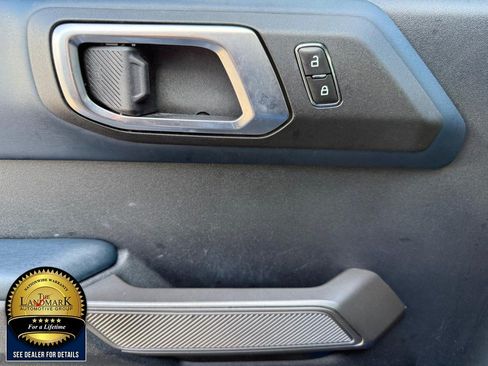 Certified 2023 Ford Bronco Outer Banks AWD/4WD image 8