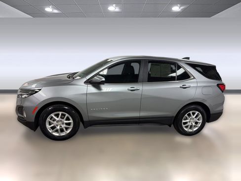 Used 2023 Chevrolet Equinox LT FWD image 2