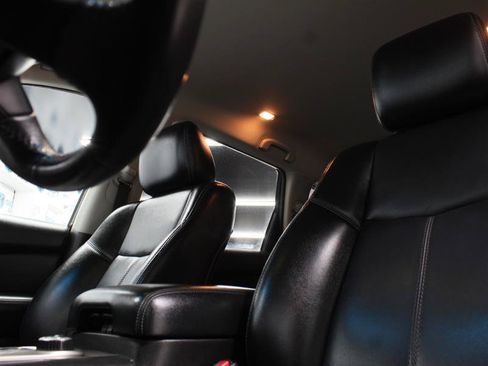 Used 2015 Nissan Pathfinder SL AWD/4WD image 8