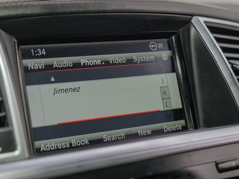 Used 2016 Mercedes-Benz GL 63 AMG 4MATIC image 38