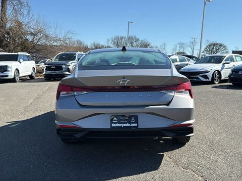 Used 2023 Hyundai Elantra SEL image 7
