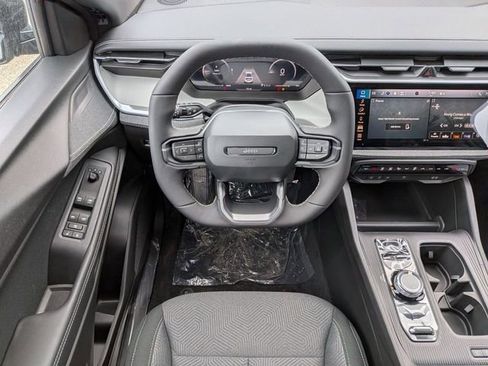 New 2026 Jeep Cherokee Laredo AWD/4WD image 14