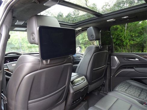 Used 2022 Cadillac Escalade ESV Premium Luxury Platinum w/ LPO, Floor Liner Package image 16