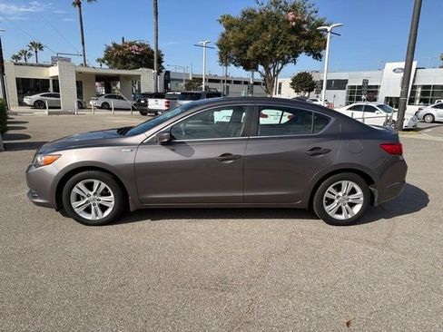 Used 2014 Acura ILX Hybrid w/ Technology Package FWD image 4