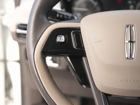 Used 2021 Lincoln Corsair FWD w/ Equipment Group 101A image 22