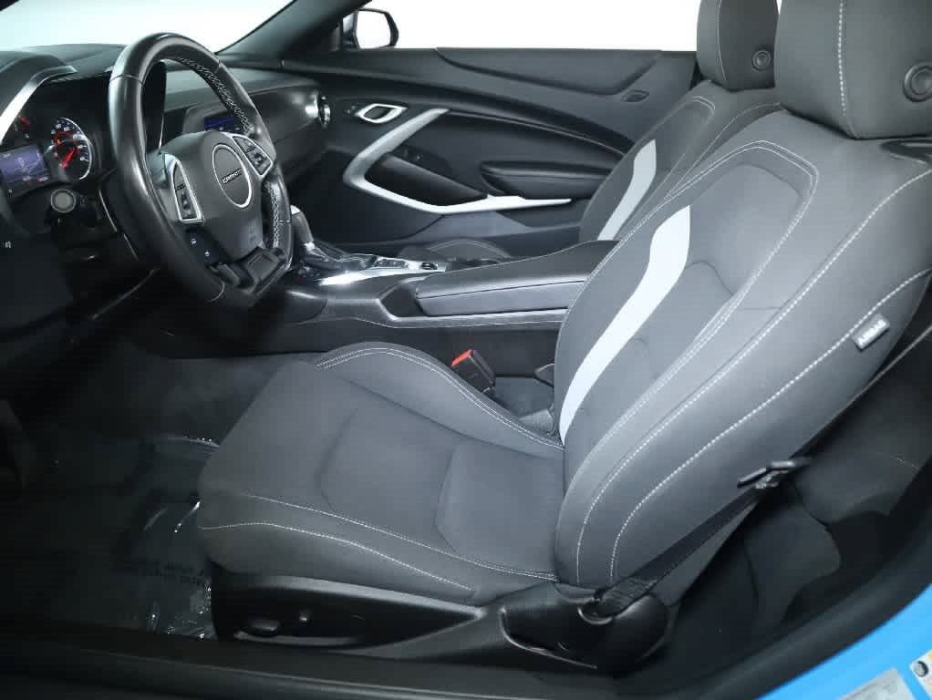 Used 2022 Chevrolet Camaro LT RWD image 19