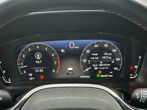 Used 2025 Honda Pilot Black Edition image 36