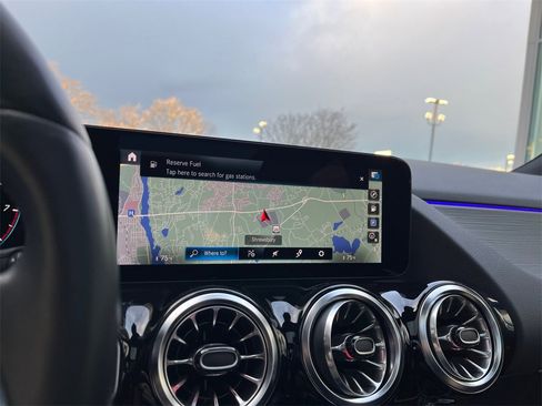 Certified 2023 Mercedes-Benz GLA 250 4MATIC image 24