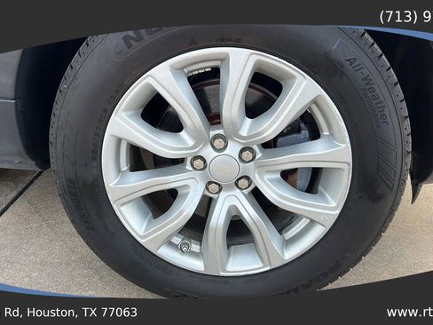 Used 2016 Land Rover Range Rover Evoque SE image 11